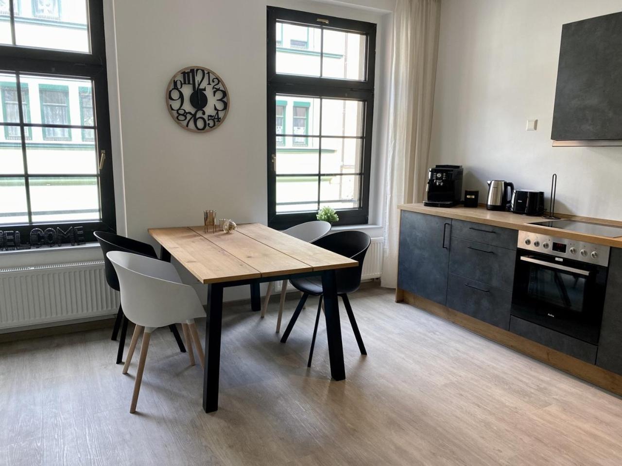 Discovair - Eisenach Karl14 - Vollausgestattete Apartments Mit Netflix In Der Fussgaengerzone Room photo
