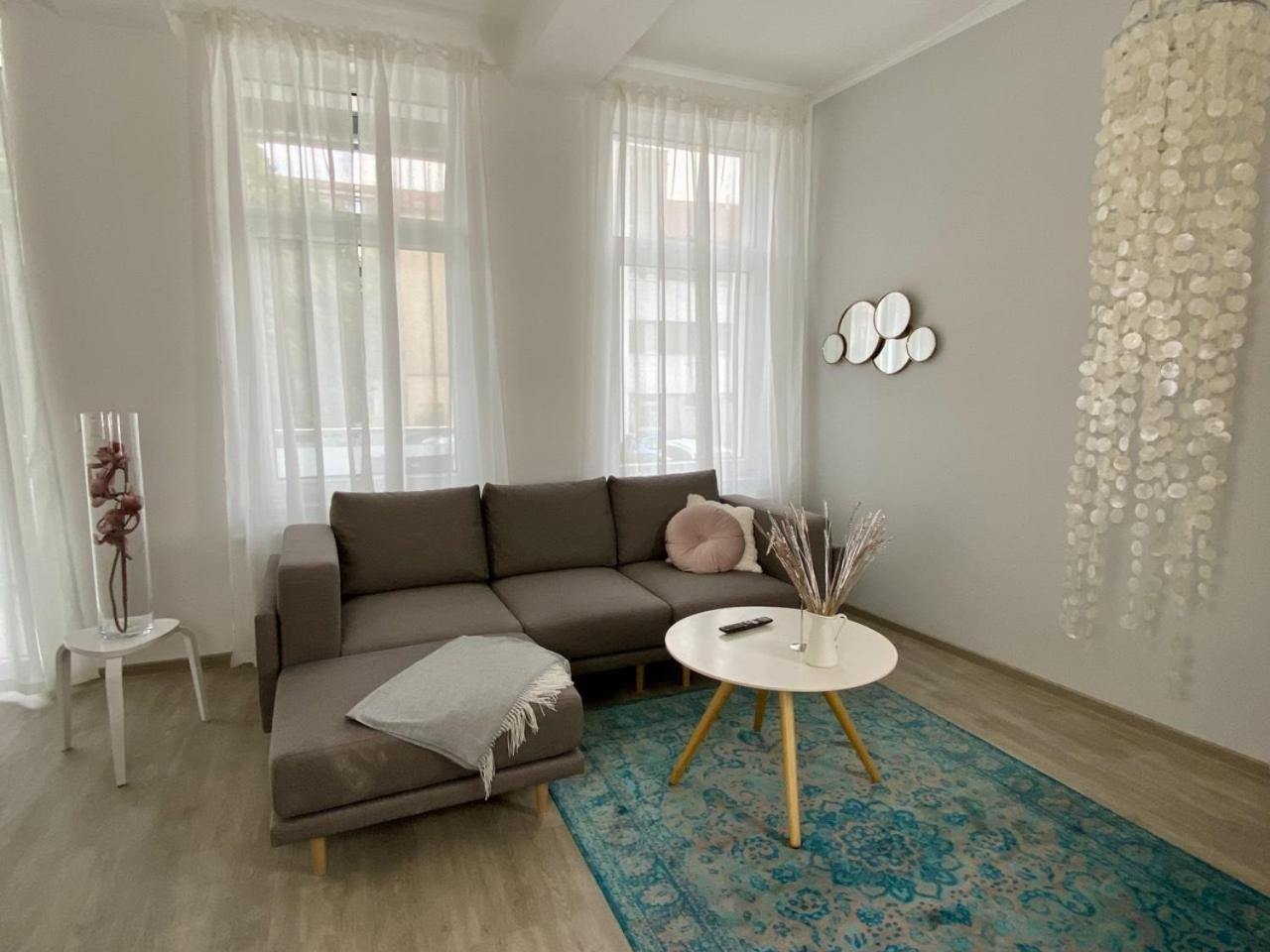 Discovair - Eisenach Karl14 - Vollausgestattete Apartments Mit Netflix In Der Fussgaengerzone Room photo